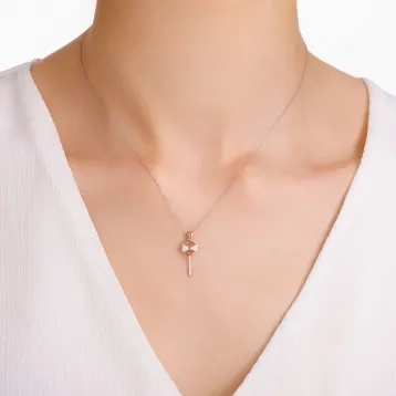 0,07 Karat Pırlanta Anahtar Kolye