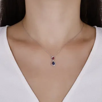 0,75 Karat Renkli Taşlı Tasarım Kolye