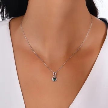  0,37 Karat Pırlantalı Renkli Taşlı Kolye