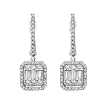 0,94 Karat Pırlantalı Baget Küpe