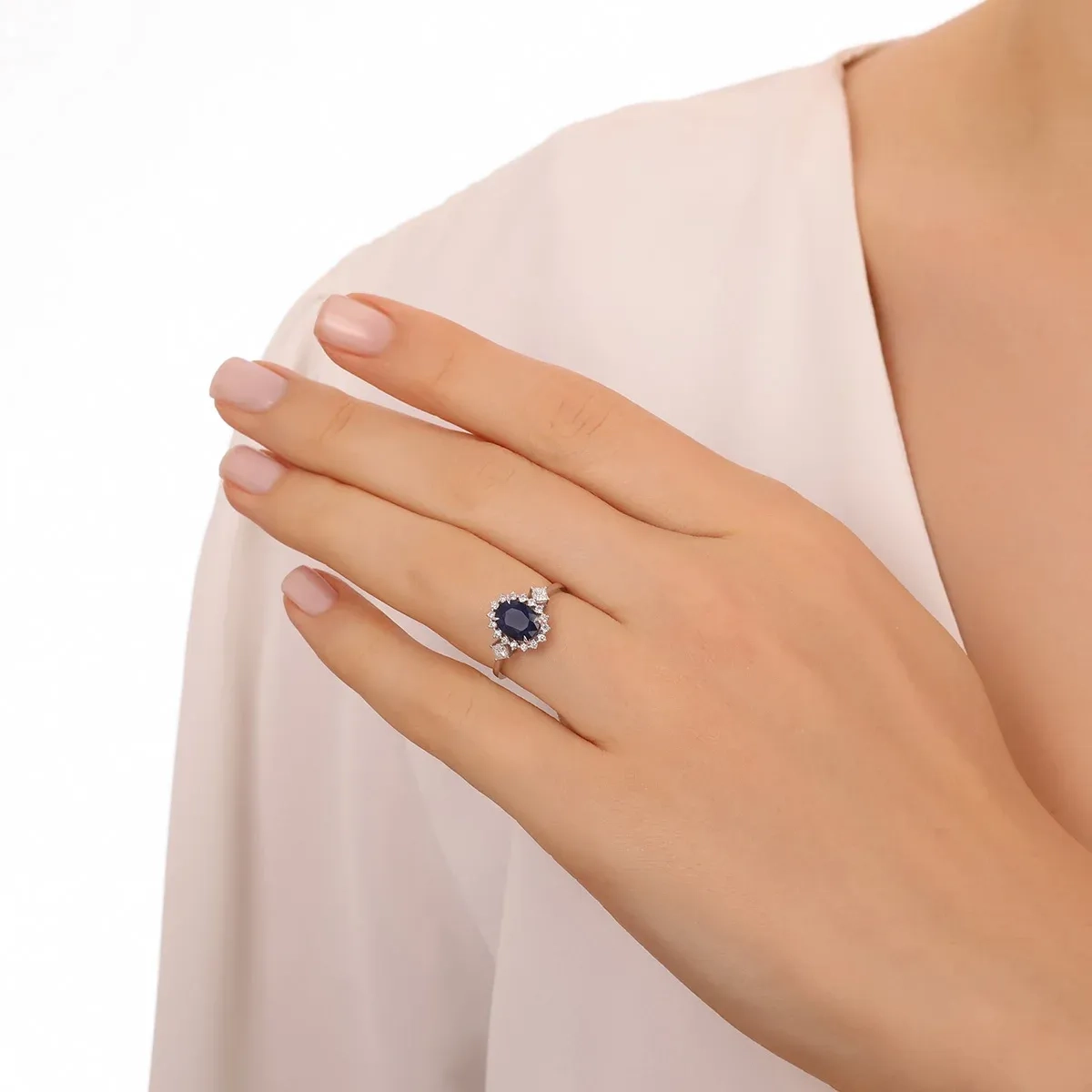 1,64 Karat Pırlantalı Renkli Taşlı Yüzük