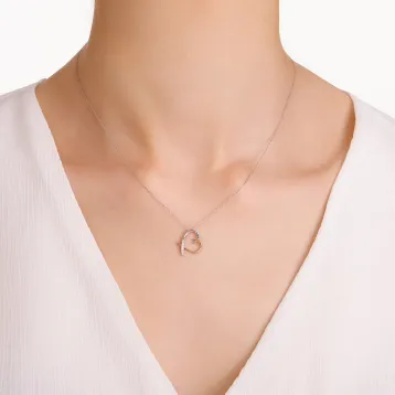0,04 Karat Pırlantalı Kalp Tasarım Kolye