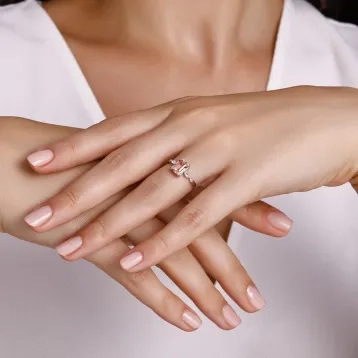 1,78 Karat Pırlantalı Renkli Taşlı Yüzük